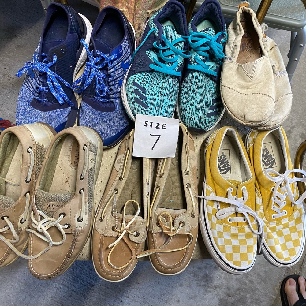 Womens Assortment of Shoes Will sell them separate. Make me an offer